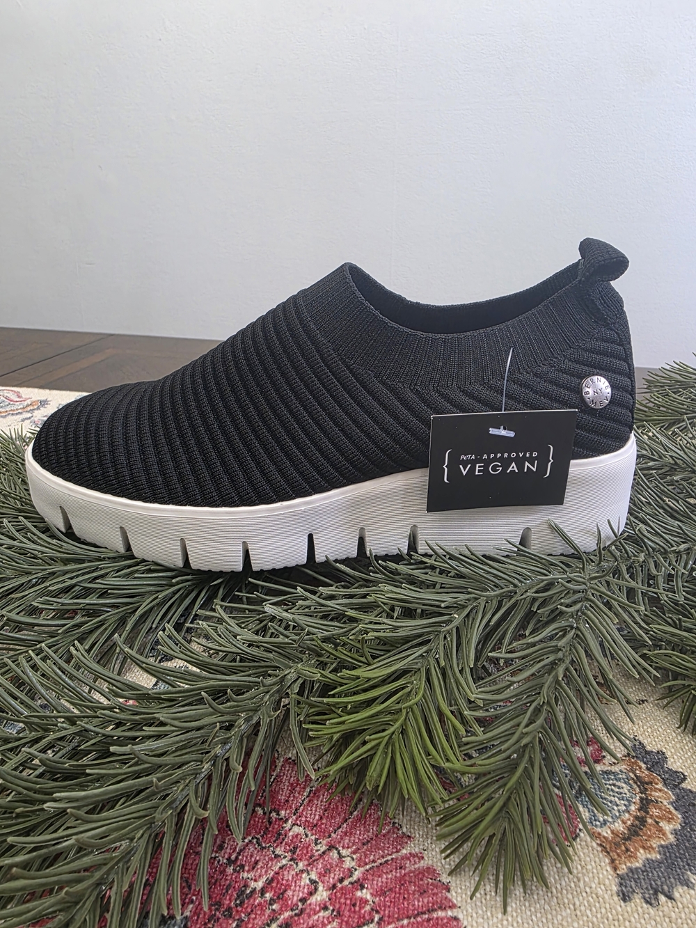 bernie mev. Women's FX Sparky Slip-on Wedges in Black